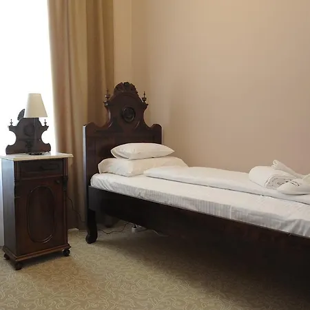 Twenty فندق مبيت وإفطار